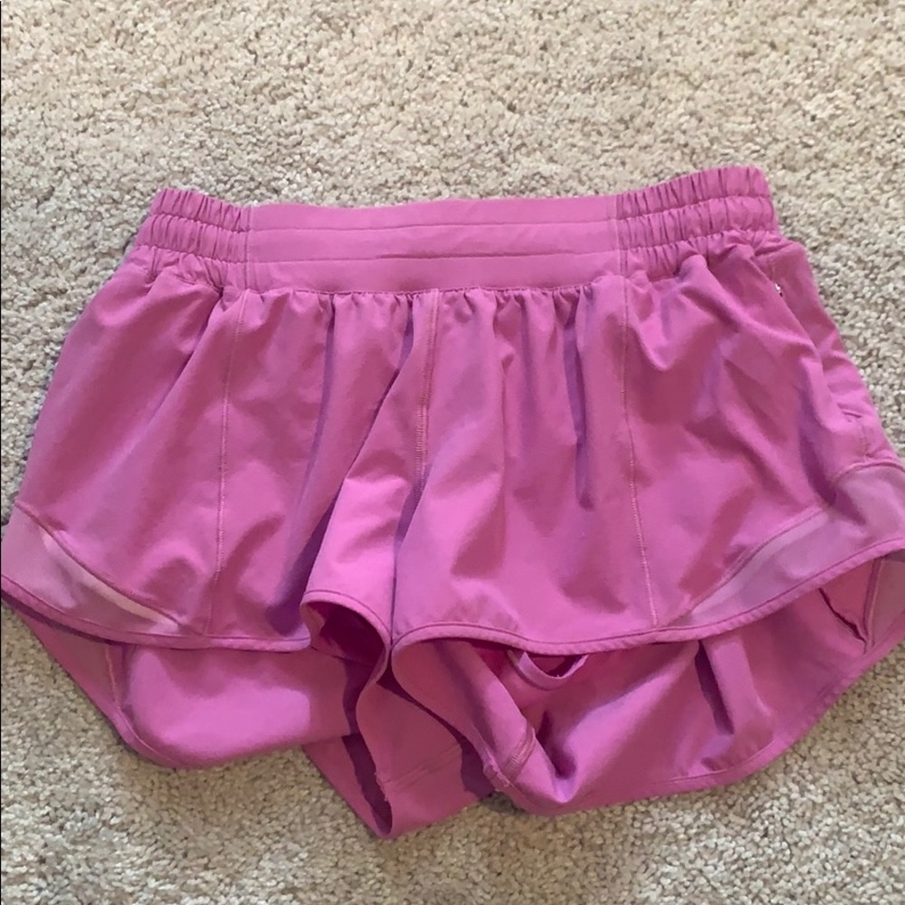 Hotty Hot Short 2.5 in Magenta